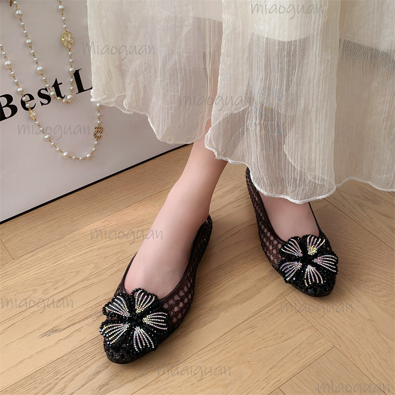 Novas Sandálias de Cristal com - Pointed Toe Flat avaliação e preço
